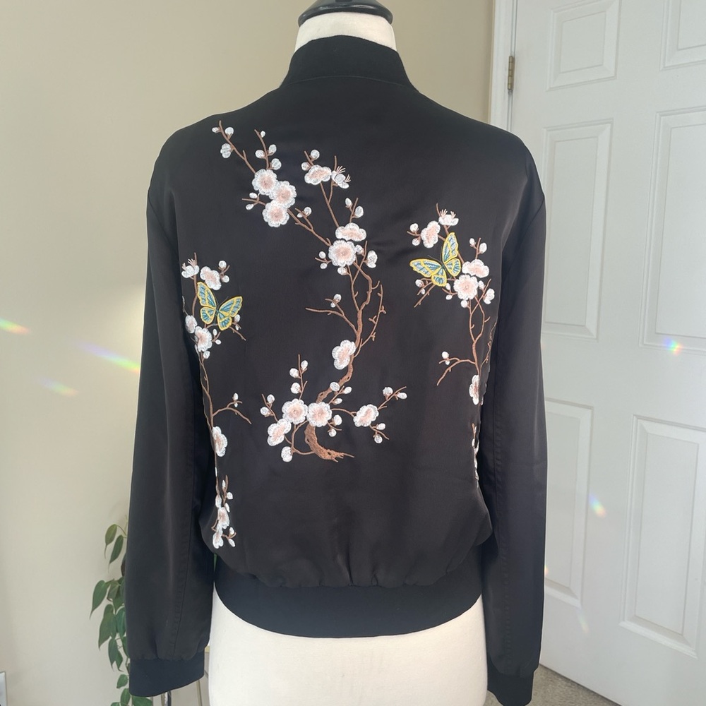 Sady & Lu Embroidered Cherry Blossoms and Flowers Jacket Black Size Small
